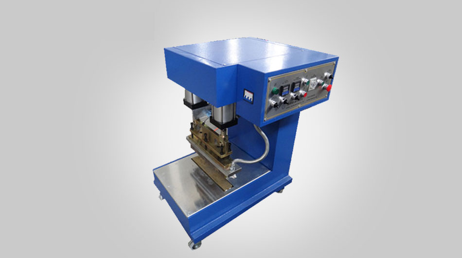 What are the advantages of the MF spot welding machine