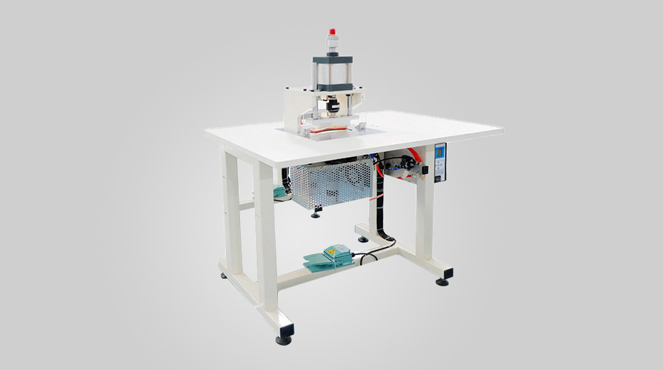 Disposable face mask KN95 sealing edge machine china factory in stock